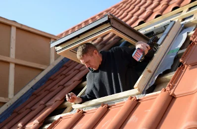 Pose de fenêtres de toit Velux au Menoux